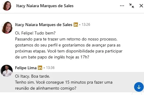 Print enviado por Felipe Lima: A mensagem da recrutadora convocando para a etapa de inglês e a resposta dele.